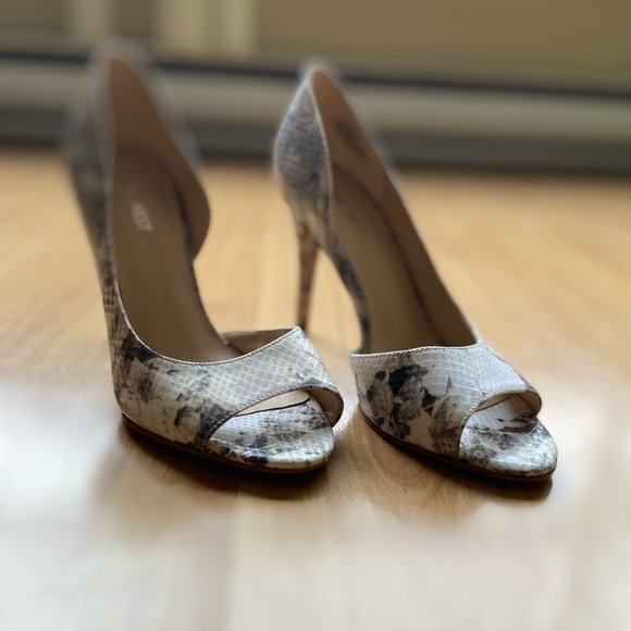 Light heels US7 - Picture 4 of 5